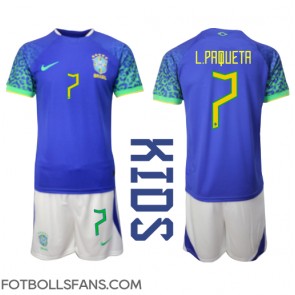 Brasilien Lucas Paqueta #7 Replika Bortatröja Barn VM 2022 Kortärmad (+ Korta byxor)